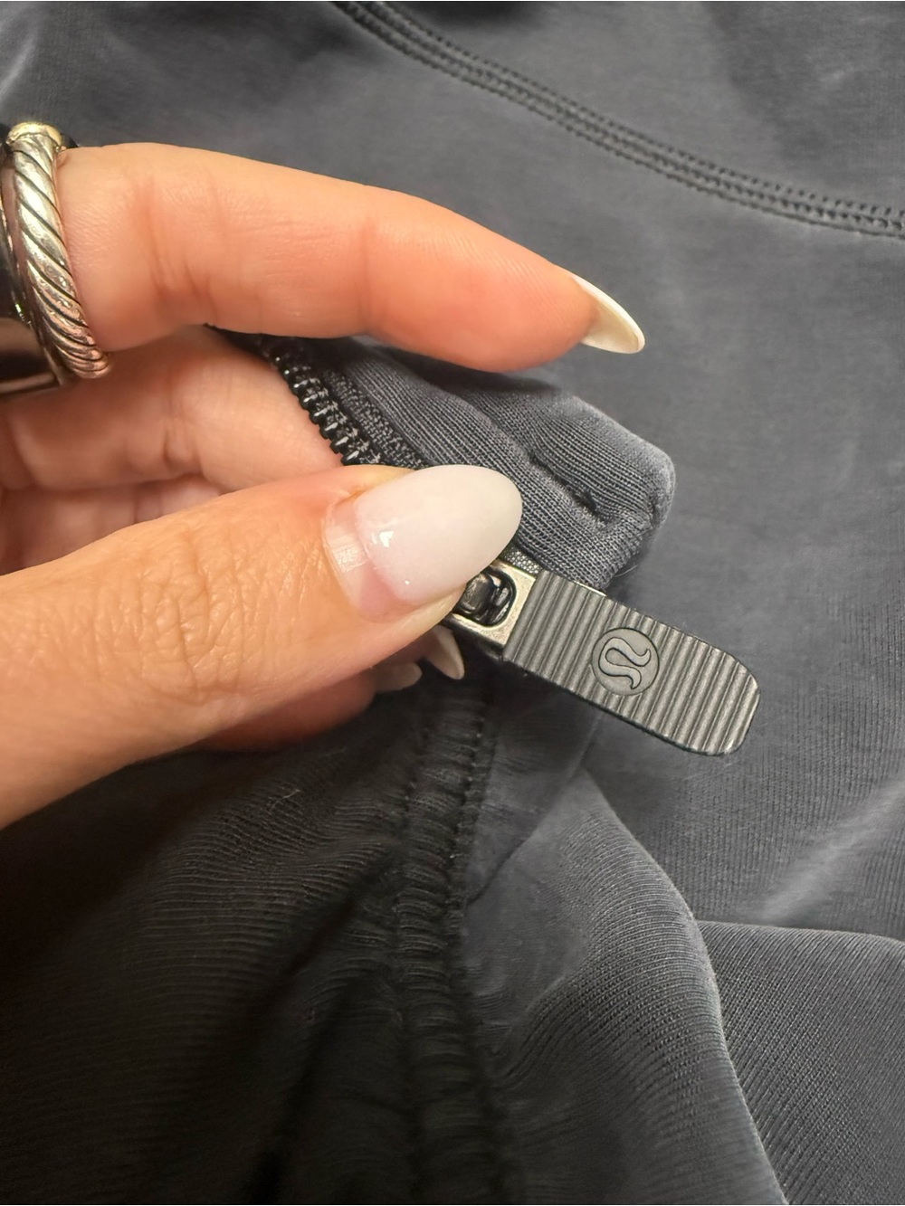 lululemon athletica Charcoal Black Zip Pull Hoodie Detail - Picture 4 of 4